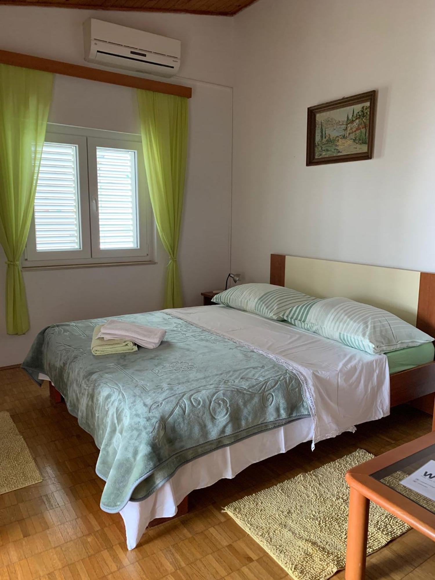 Apartment Captain's House